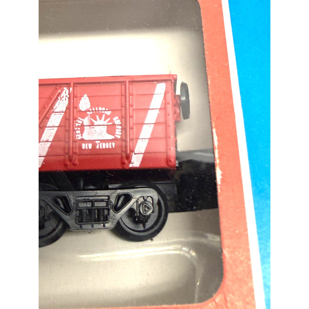 Vintage NEW Model Power HO Scale Wood Gondola 9094 C.N.J.