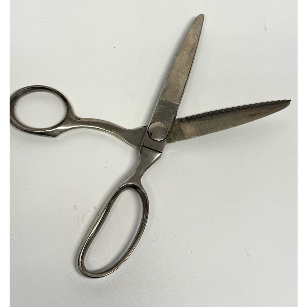 Vintage Wiss 9" Pinking Shears Sewing Scissors Heavy Duty Newark NJ Made in USA