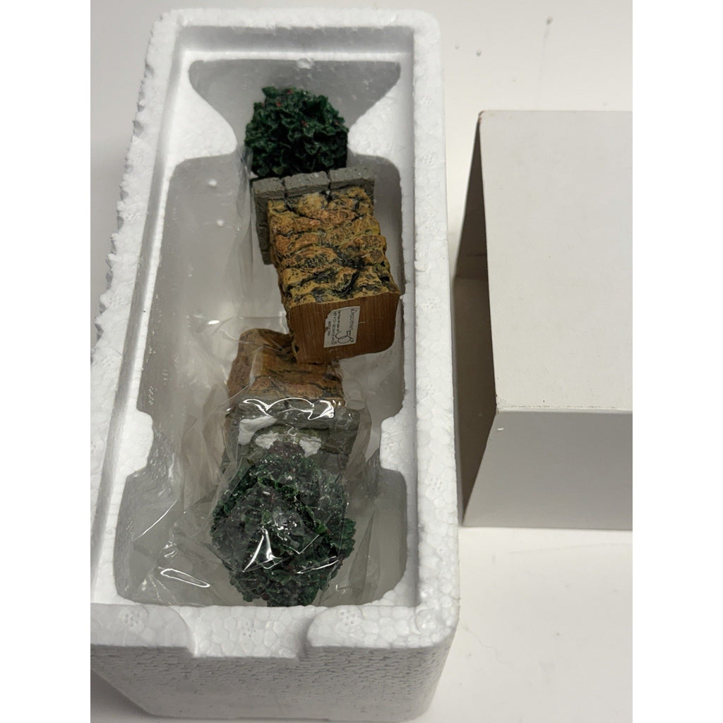 VTG Dept 56 Holly Tree Village Accessory 52630 Dickens Village Christmas, Snow