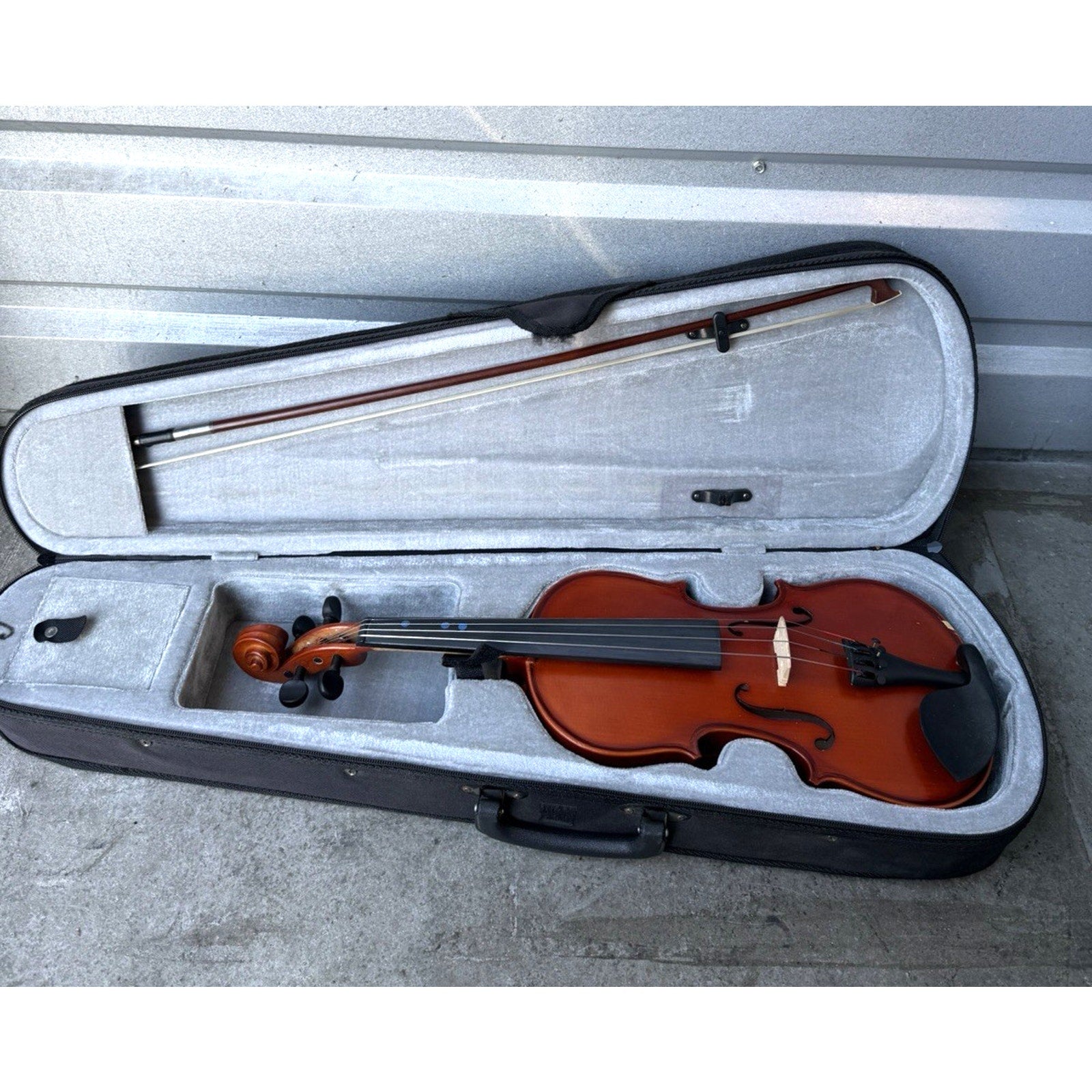 Davidson Model VN-100 Violin With Case, 3/4 Size