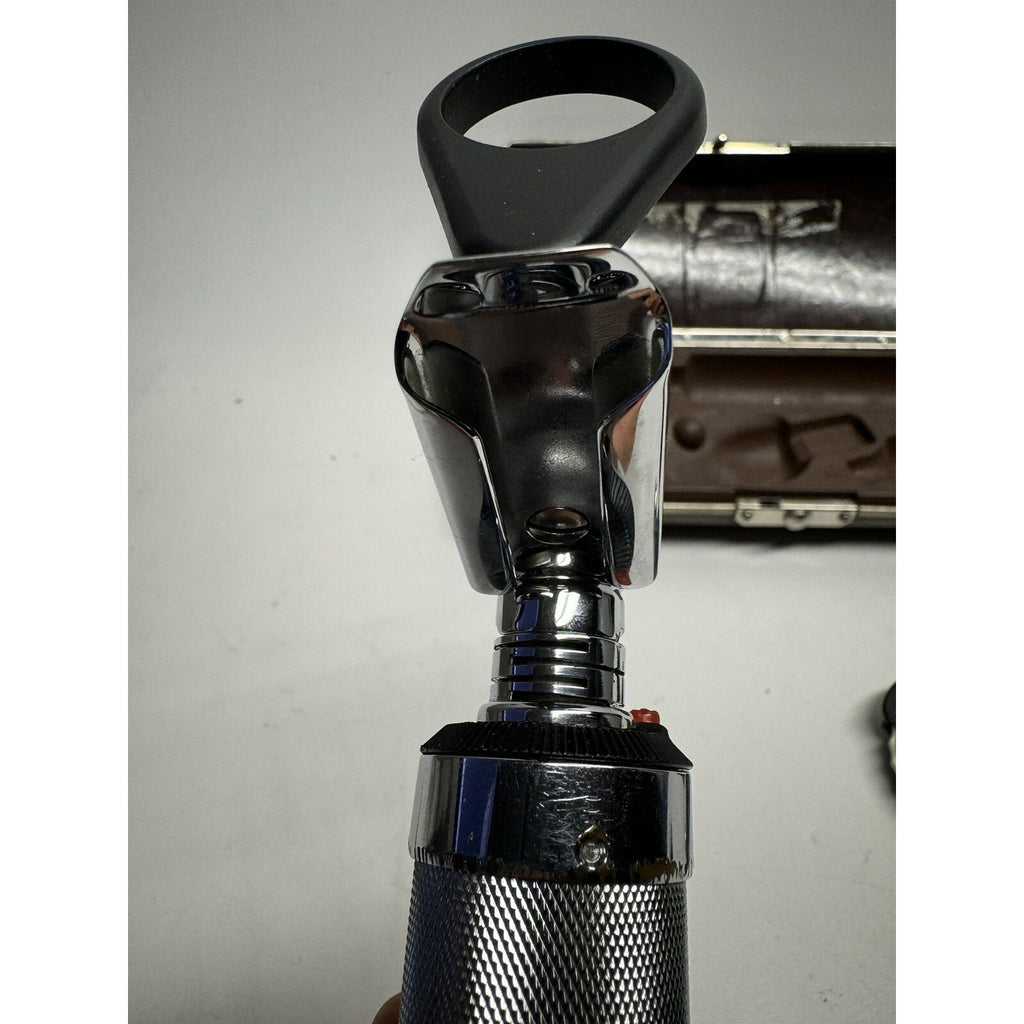 VINTAGE Welch Allyn Operating Otoscope Ophthalmoscope Set Plugin Handle