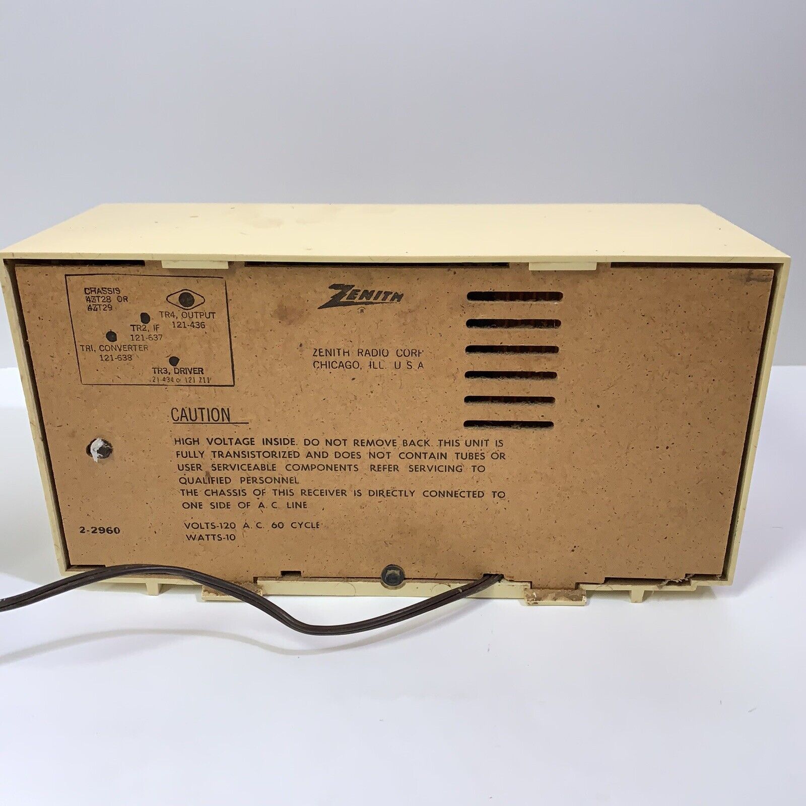 Rare Vintage Zenith Solid State AM (AM only) Radio Model Z212W Made in USA