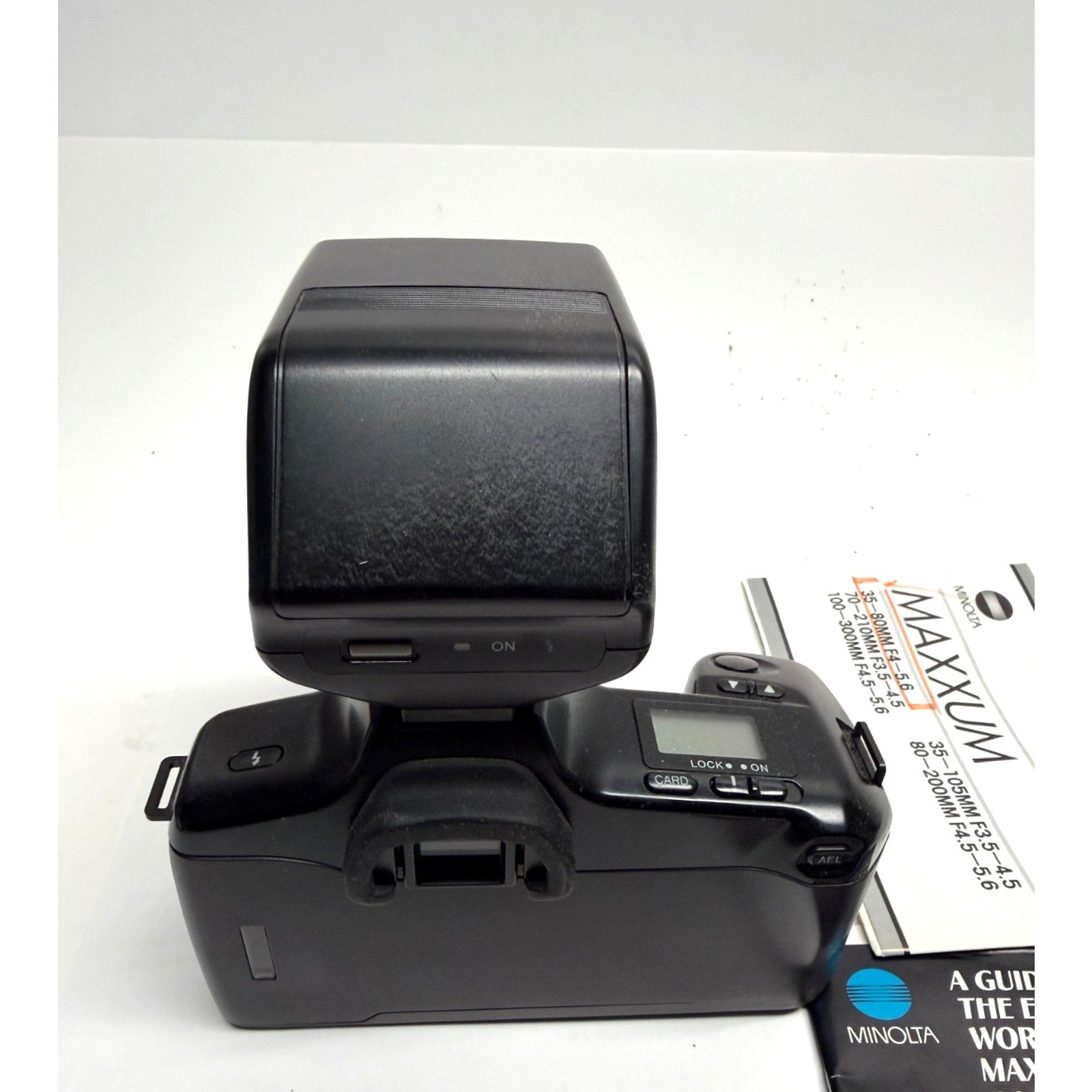 Vintage Minolta Maxxum 5000i 35mm SLR Film Camera portrait -Untested