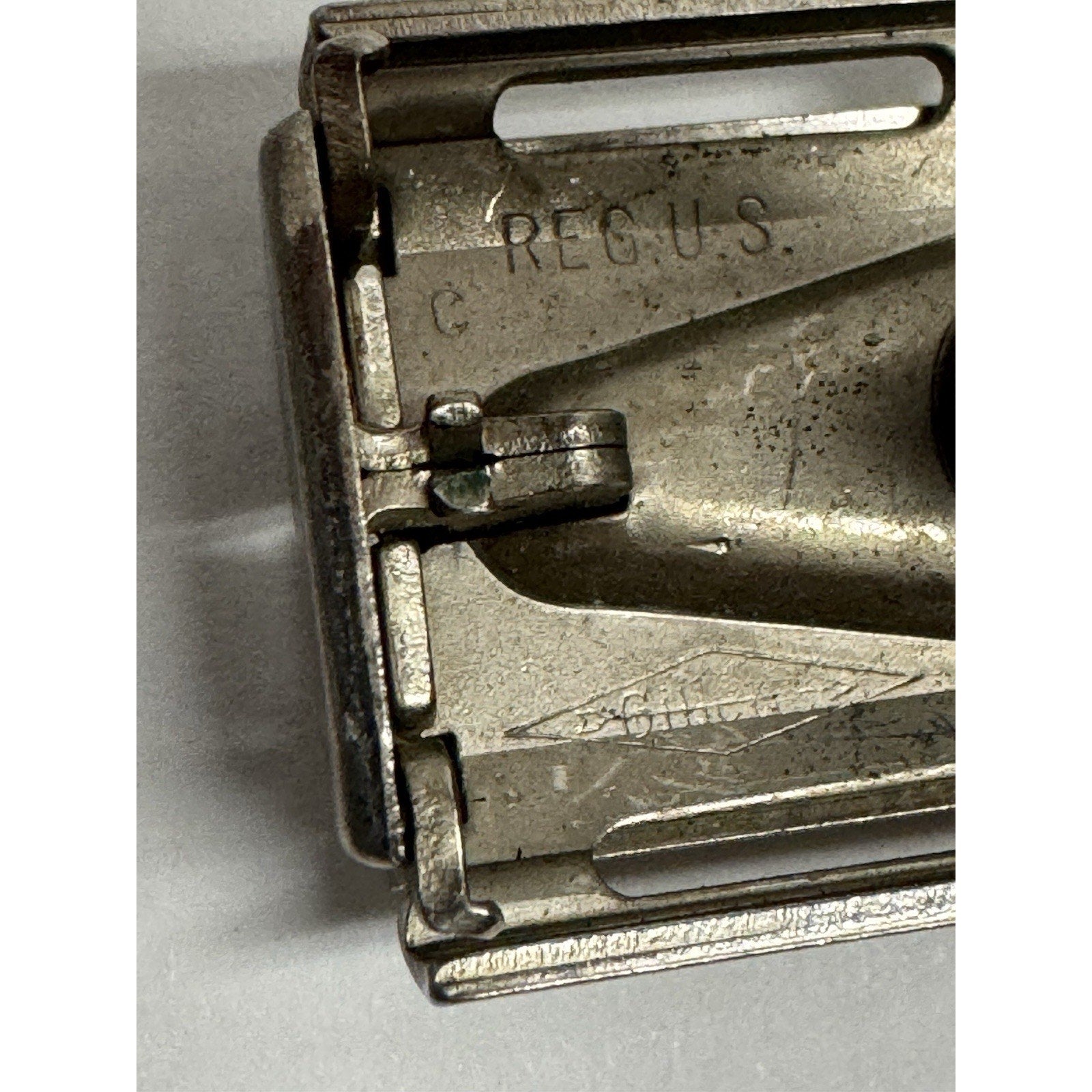 Vintage 1957 Gillette Flare Tip Super Speed Safety Razor/C2
