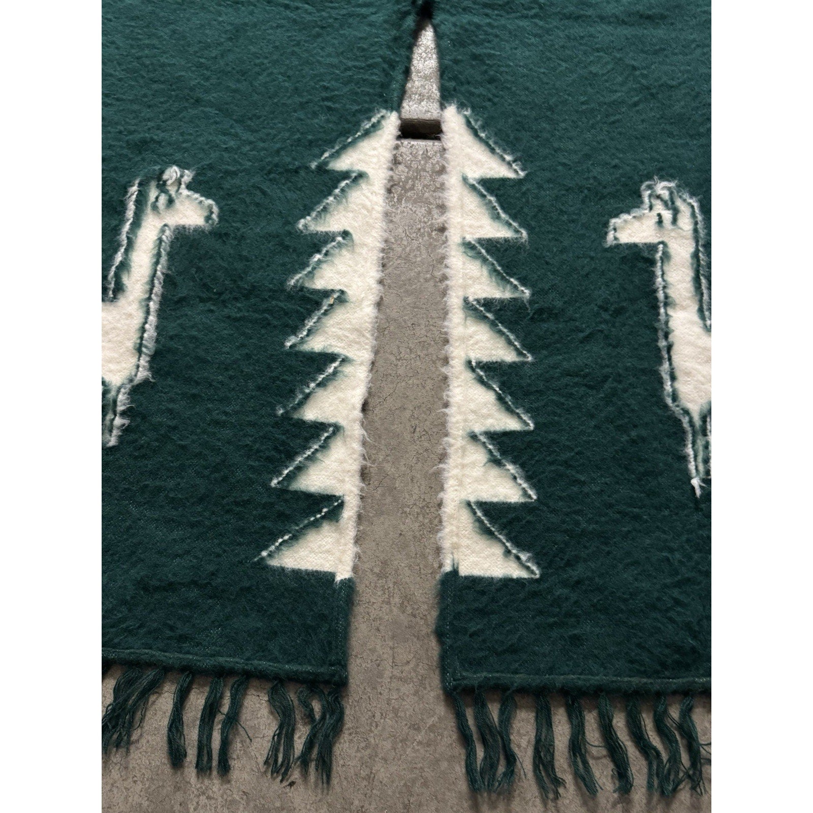 Vintage 1980 Alpaca Peruvian Wool Poncho/Blanket Lima Peru Green 52"X41"