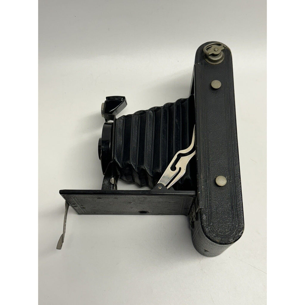 VINTAGE Kodak No 2A Folding Rainbow Hawk-Eye Model B camera 1931 to 1933