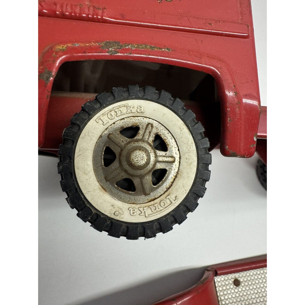 VINTAGE Tonka Fire Truck TFD : Ladder Not Included
