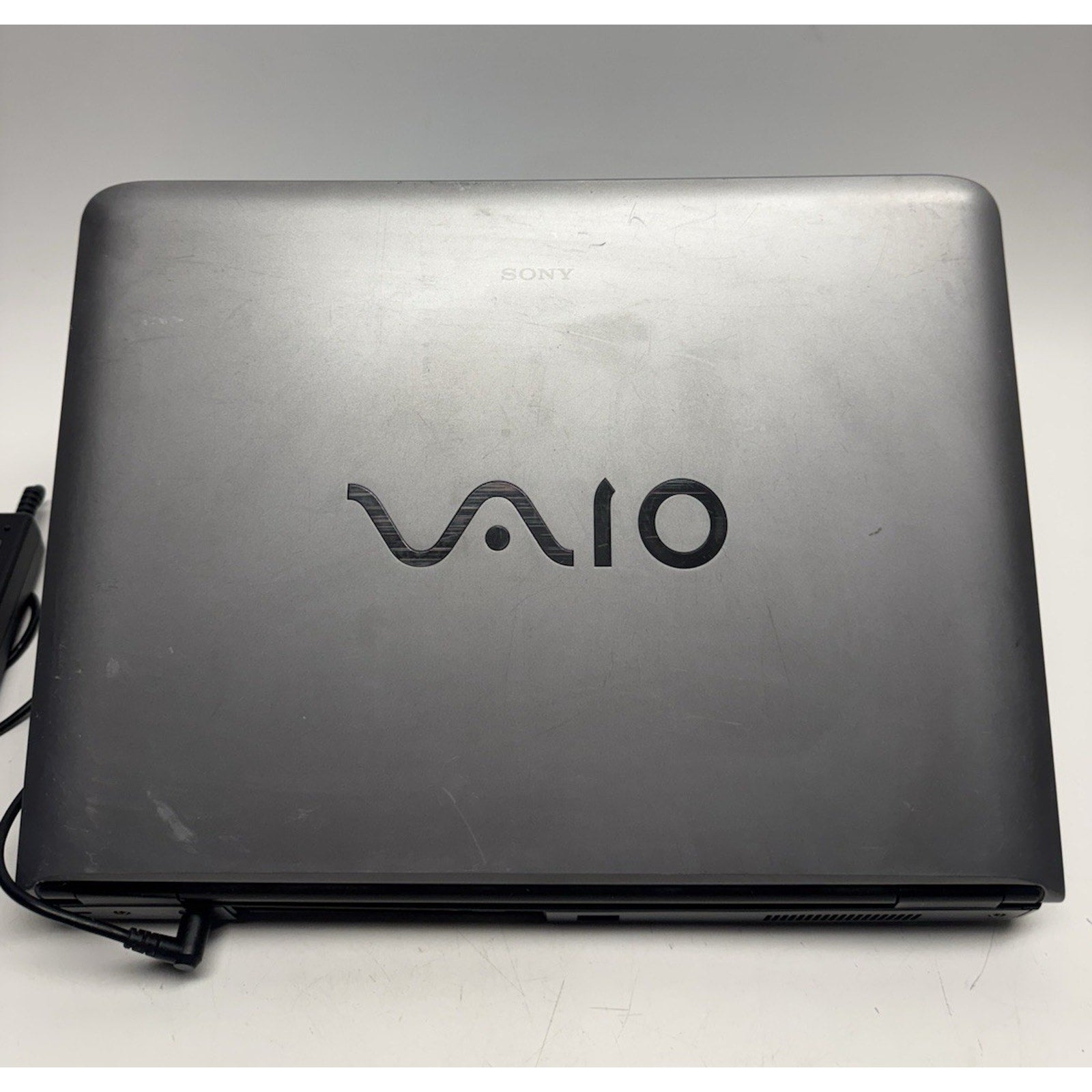 Vintage Sony Vaio PCG-8QEL Pentium Windows 7 DVD 1.25GB RAM 70GB Hard 15"