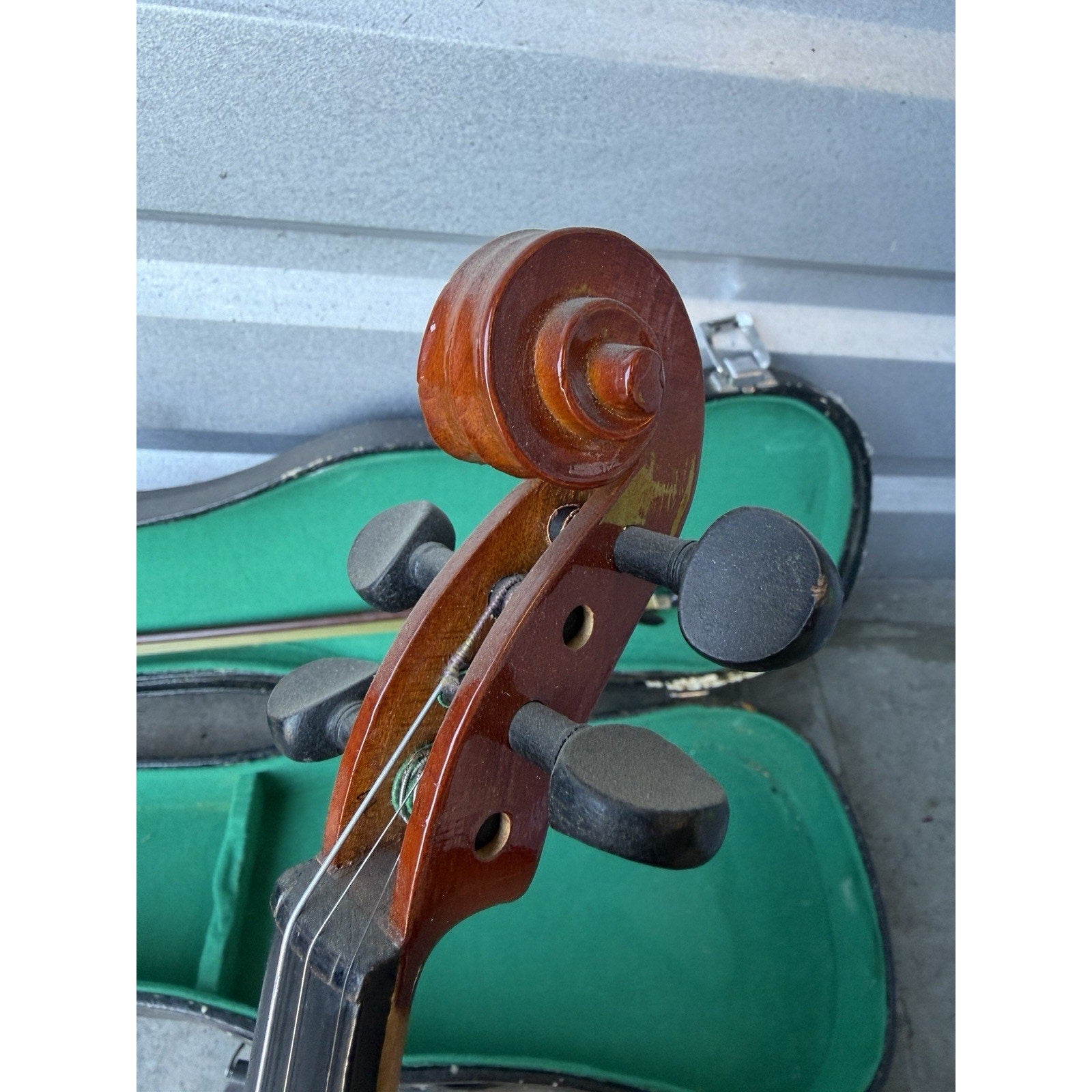 Vintage Stradavarius style 4/4 Violin w/Case & Bow ~~Missing Parts~~