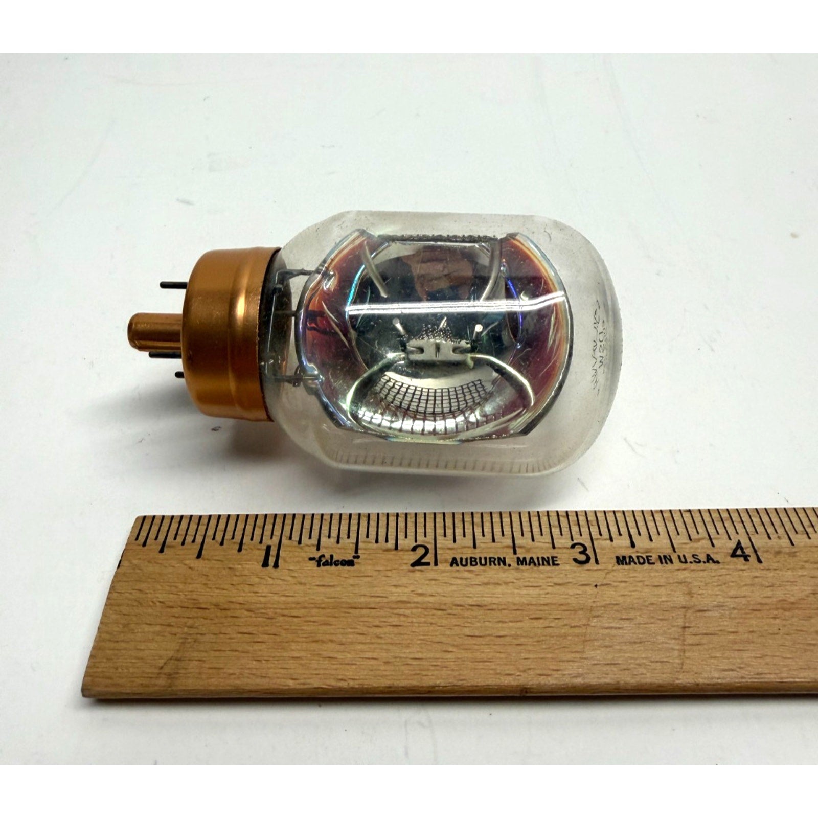 Vintage Sylvania DSW Projector Projection Lamp Bulb 200W 24V GE * AVG. 25