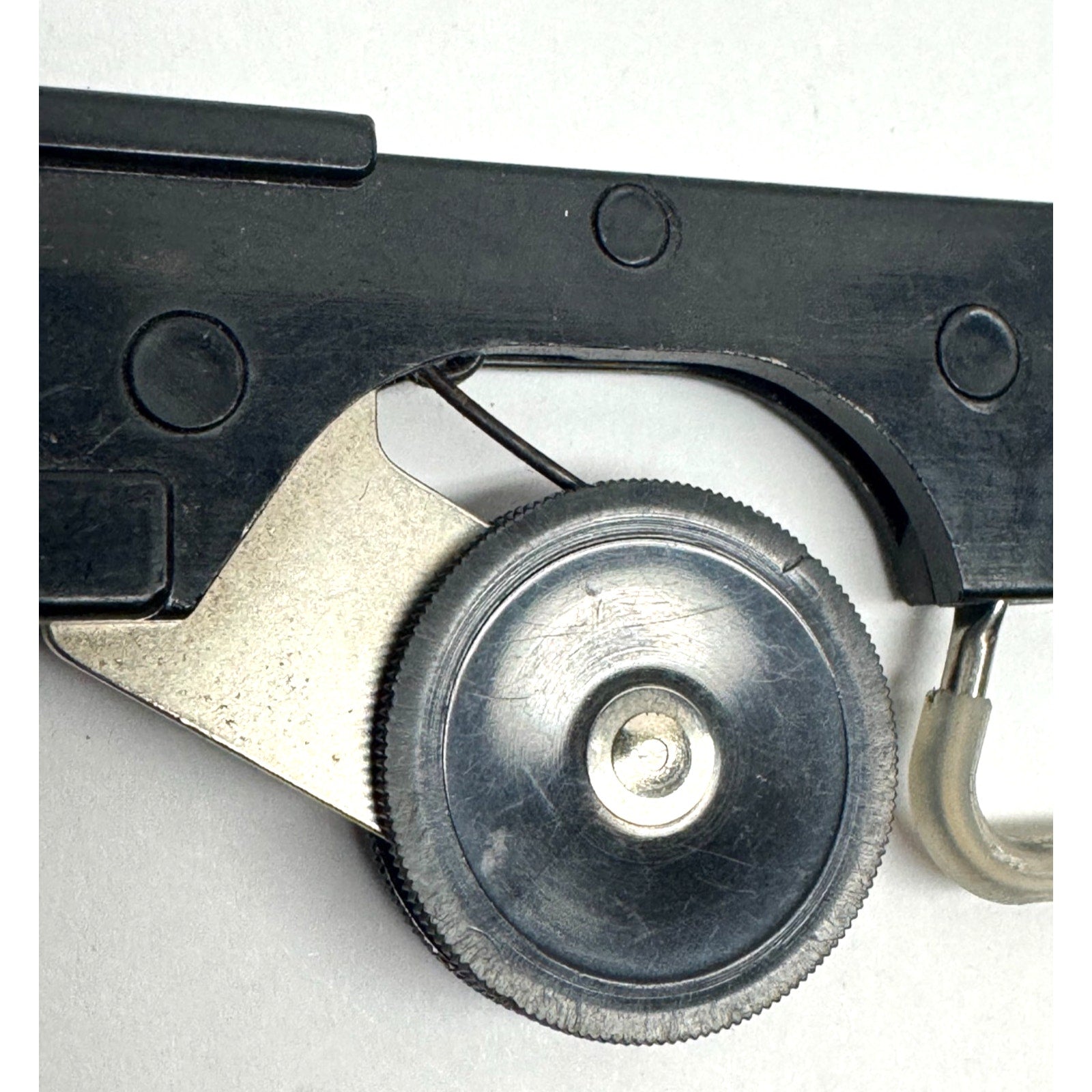 Vintage PASSAP KNITTING MACHINE BLACK STRIPPER DM80 E6000 TOOL