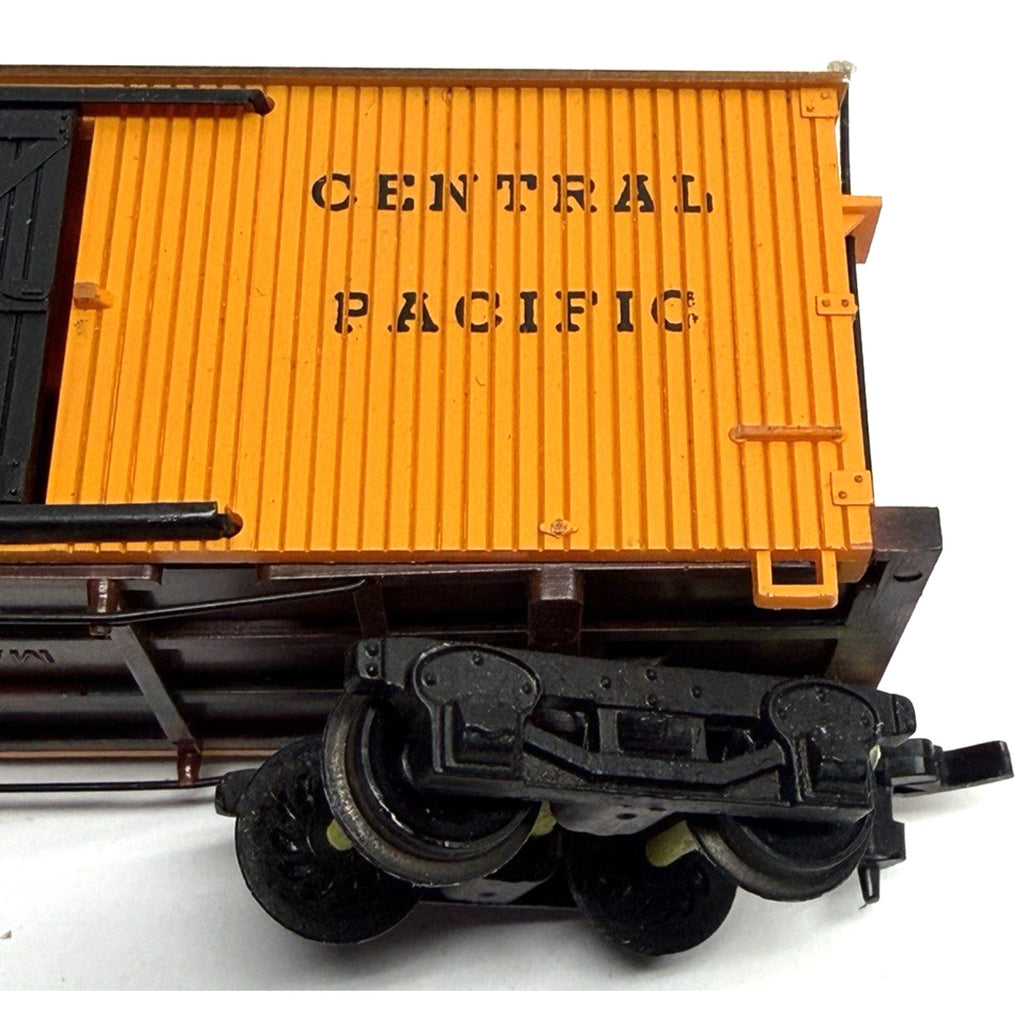 Vintage HO Scale Central Pacific Railroad Car 836 Mantua Boxcar
