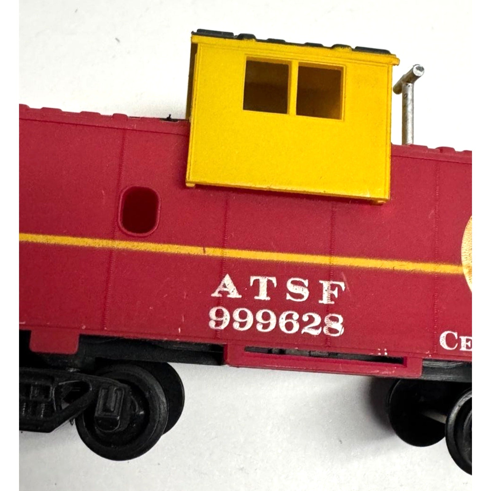 Vintage Toy Railroad Bachmann HO Scale 43 1007 02 Wide Vision Caboose Santa Fe