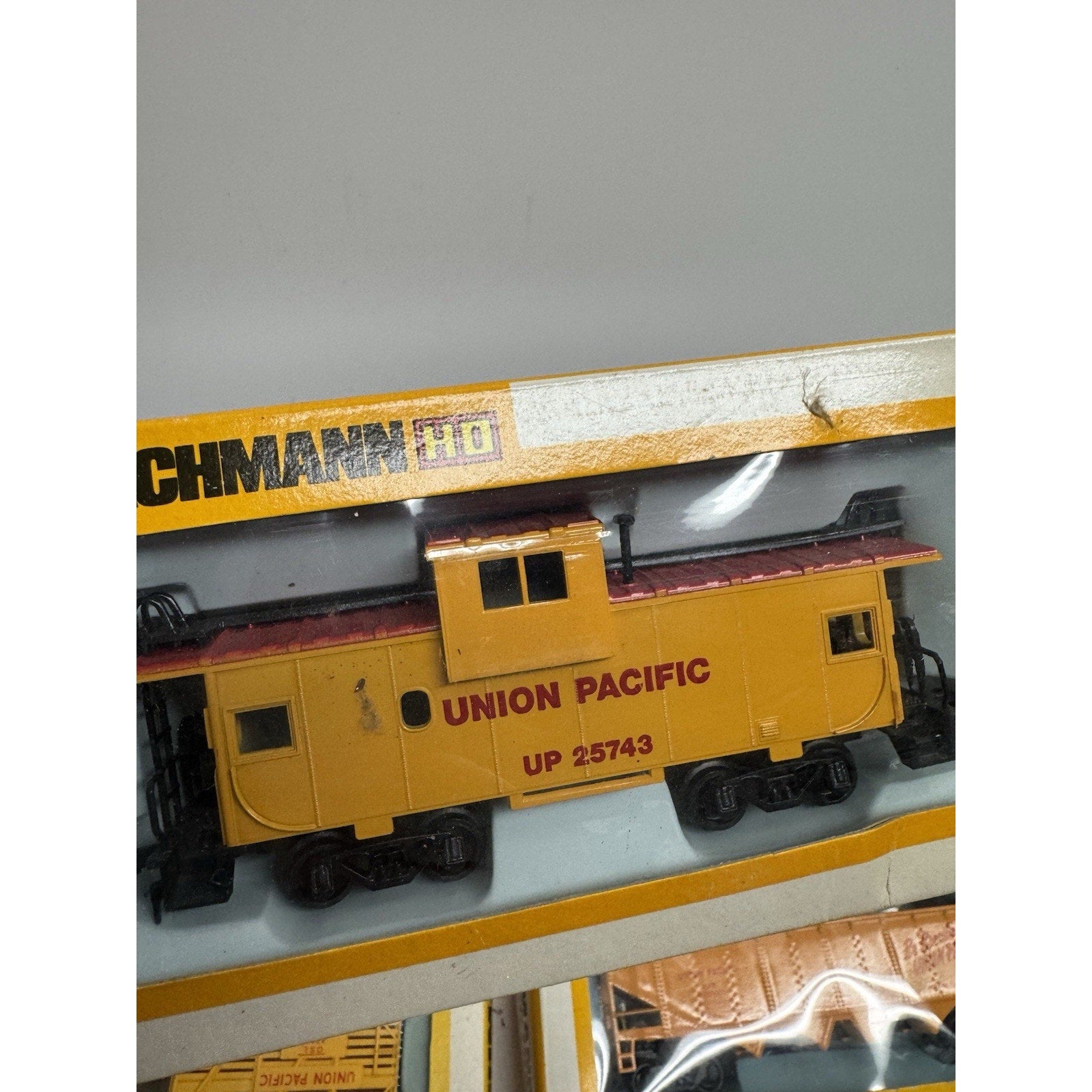 VINTAGE Lot of 9 Bachmann HD Train Cars NEW IN BOX