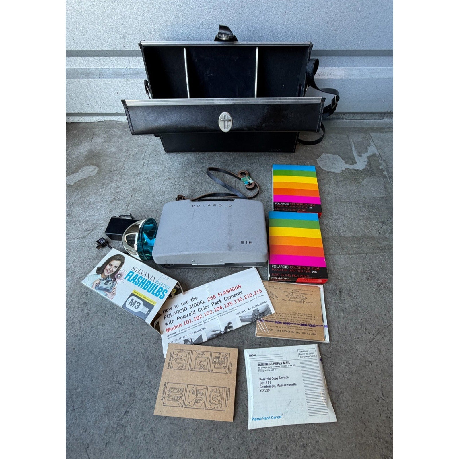VINTAGE Polaroid Land Camera MODEL 215 W/ Case, Manual & Accessories