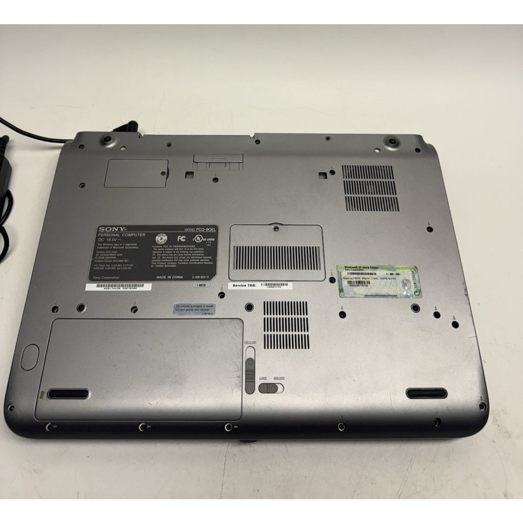 Vintage Sony Vaio PCG-8QEL Pentium Windows 7 DVD 1.25GB RAM 70GB Hard 15"