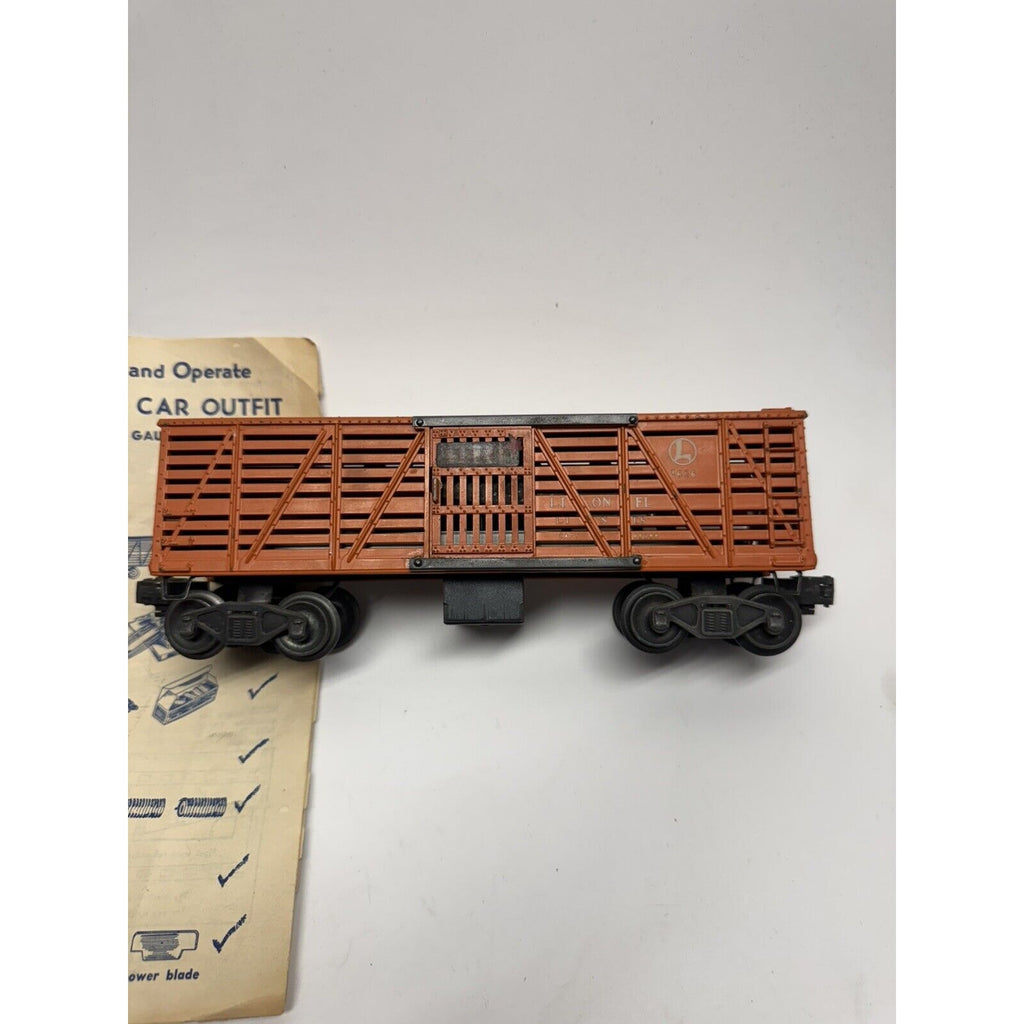 VINTAGE Lionel Operating 3656 Stockyard Working Set W/Car, Cows, Manual