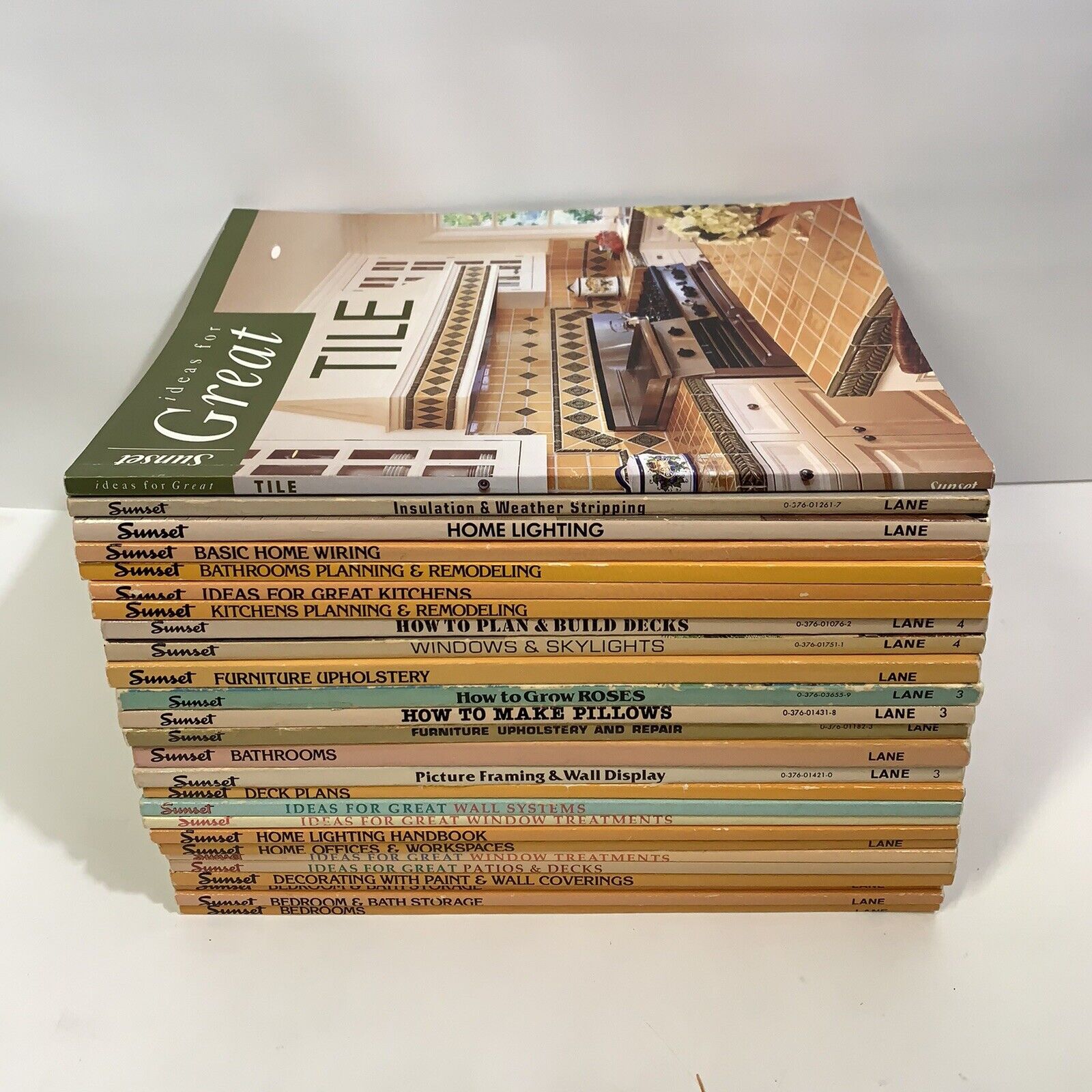 Lot of 26 Vintage Sunset Landscaping Gardening, Home Improvement Books