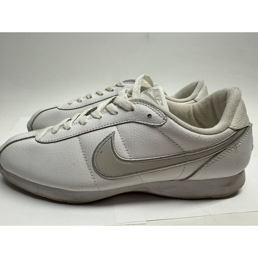 Nike Stamina Shoes Womens Size 9.5 White 172018-102 Training Swoosh Sneakers