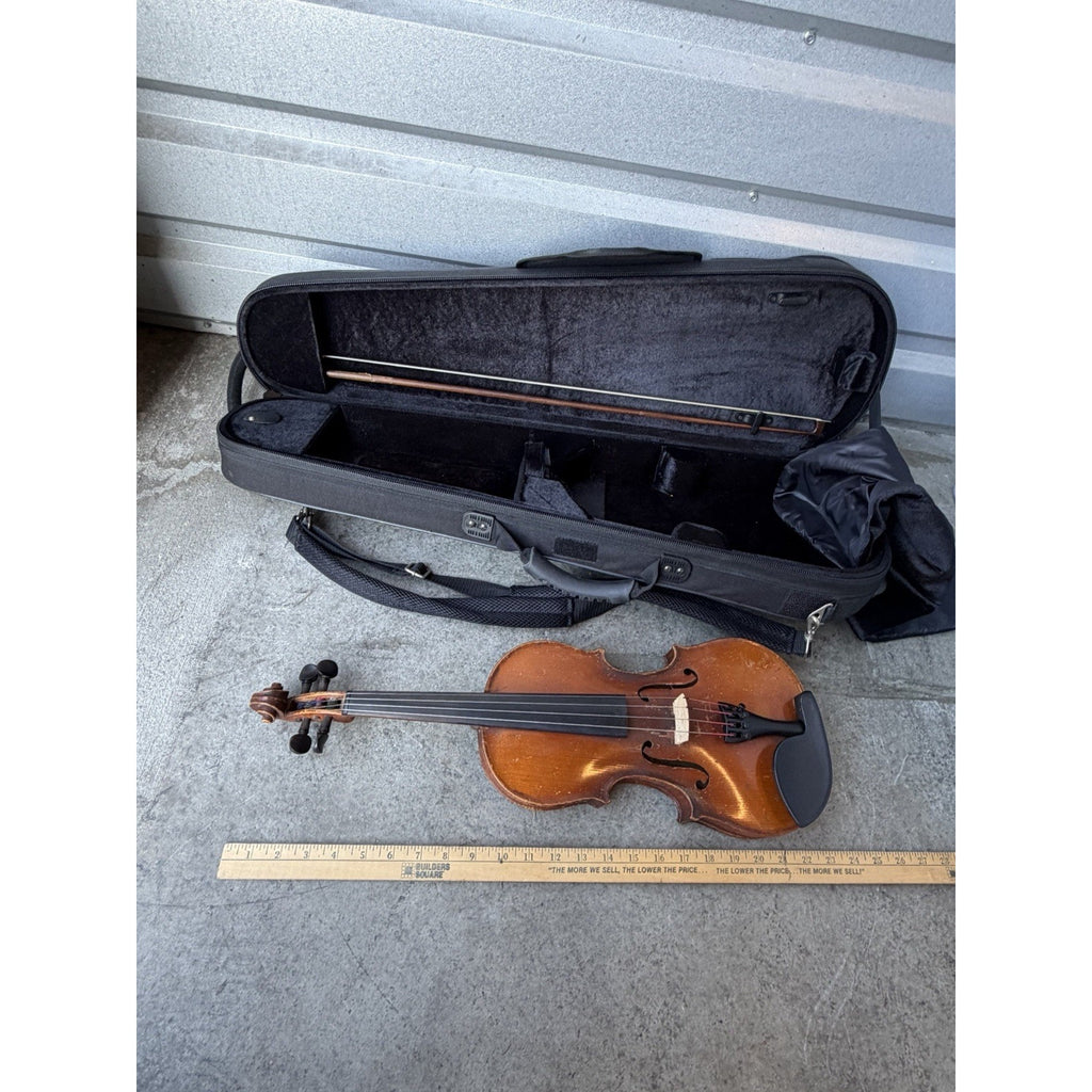 VINTAGE Violin Copy of Antonius Stradivarius Made in Czechoslovakia
