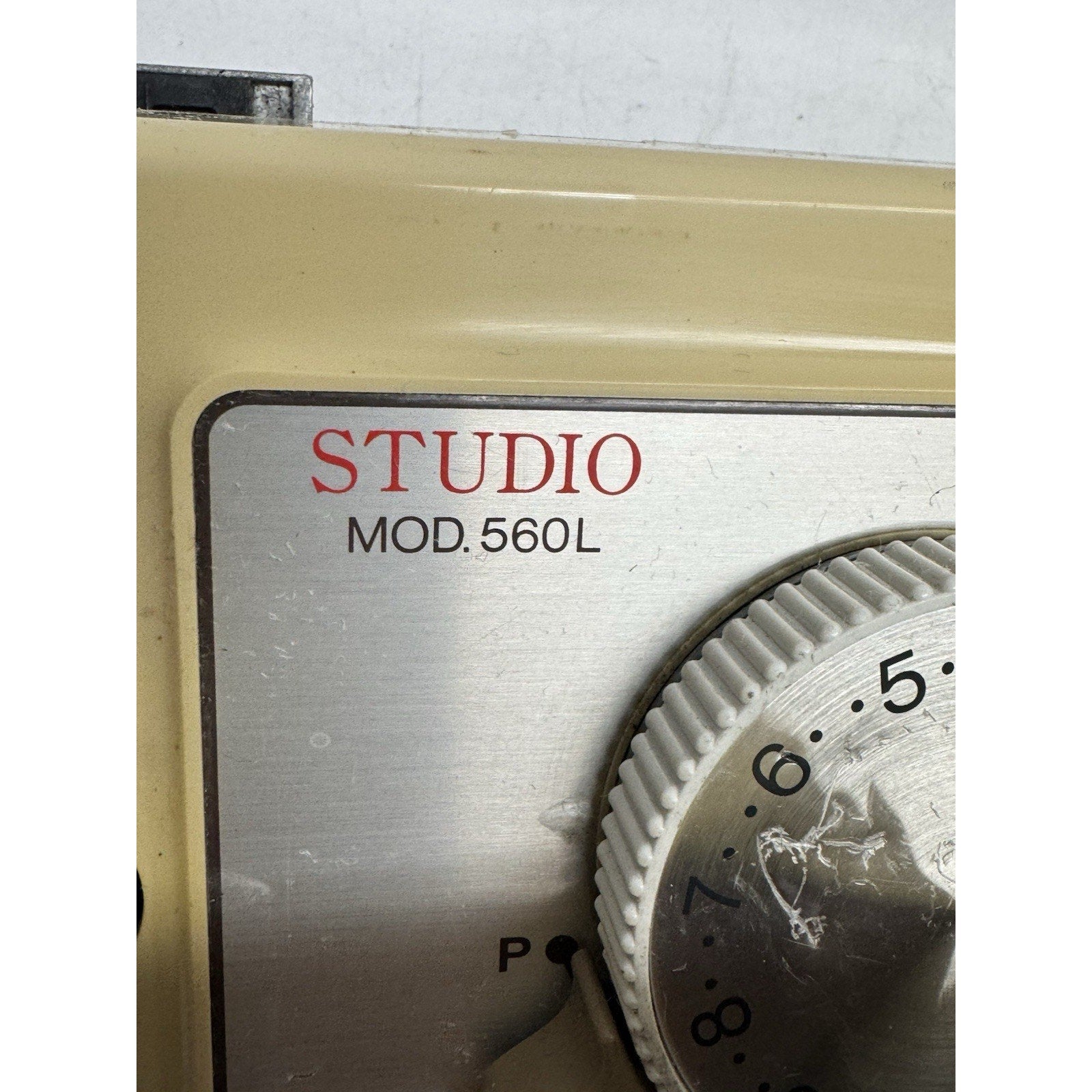 VINTAGE Studio 560L /Singer LC 560 Electronic Knitting Carriage Made in Japan