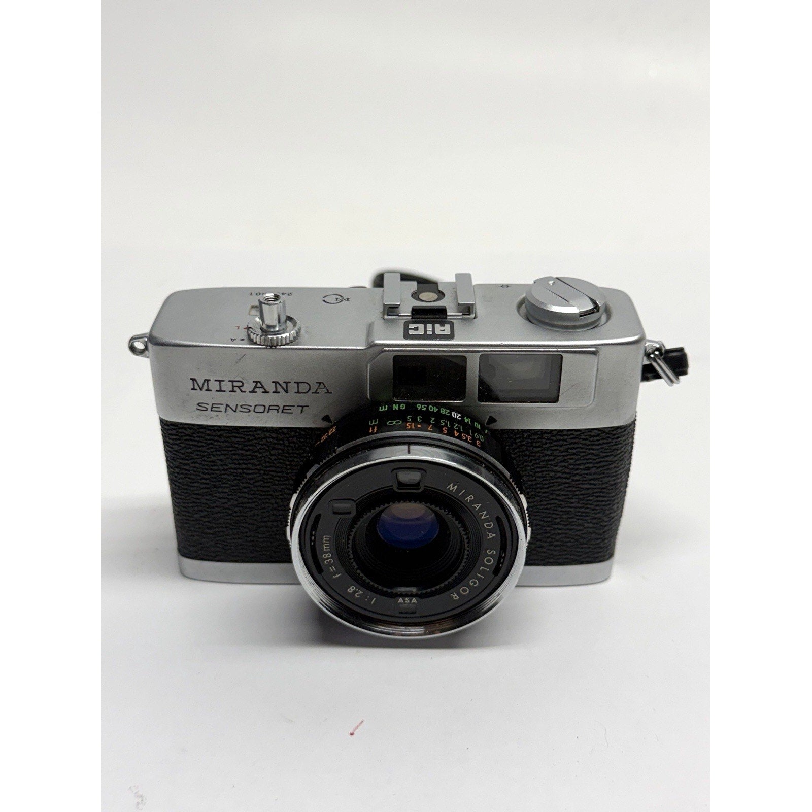 VINTAGE Miranda Sensoret Vintage Camera - Untested, Carry Bag