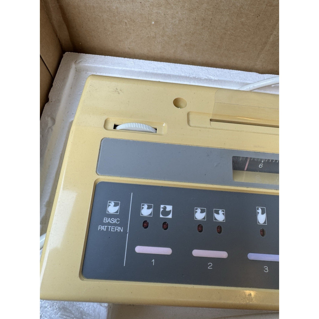 VINTAGE NOS Silver/Studio EC1 Pattern Controller Knitting Machine Made in Japan