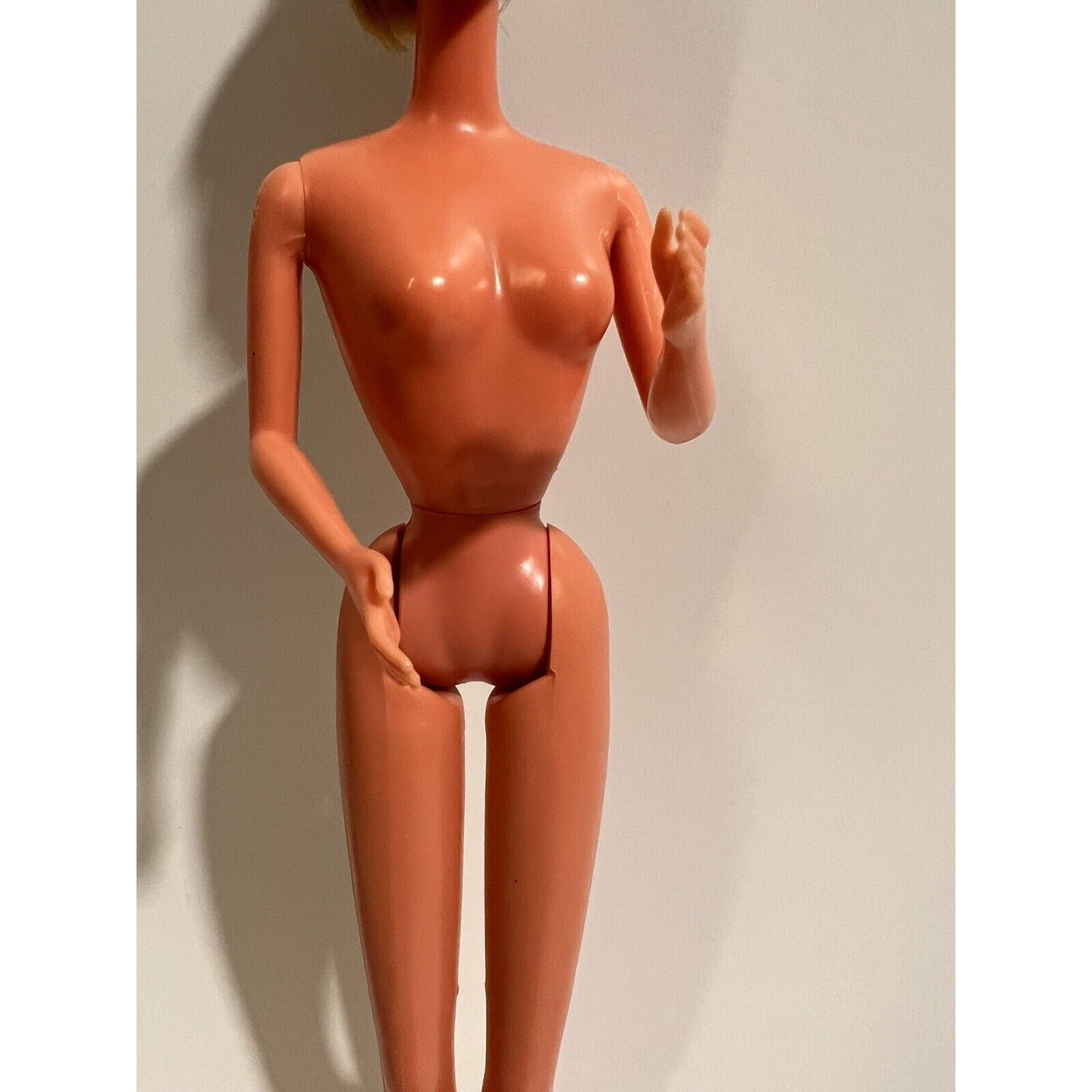 Vintage 1966 Blonde Twist 'N Turn Barbie Doll w/eyelashes & bend legs TAIWAN