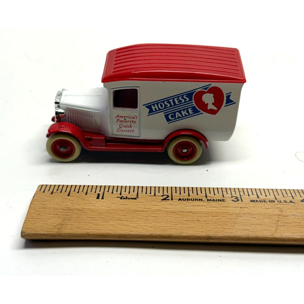 VTG LLEDO - DAYS GONE - 1934 CHEVROLET VAN - HOSTESS CAKES