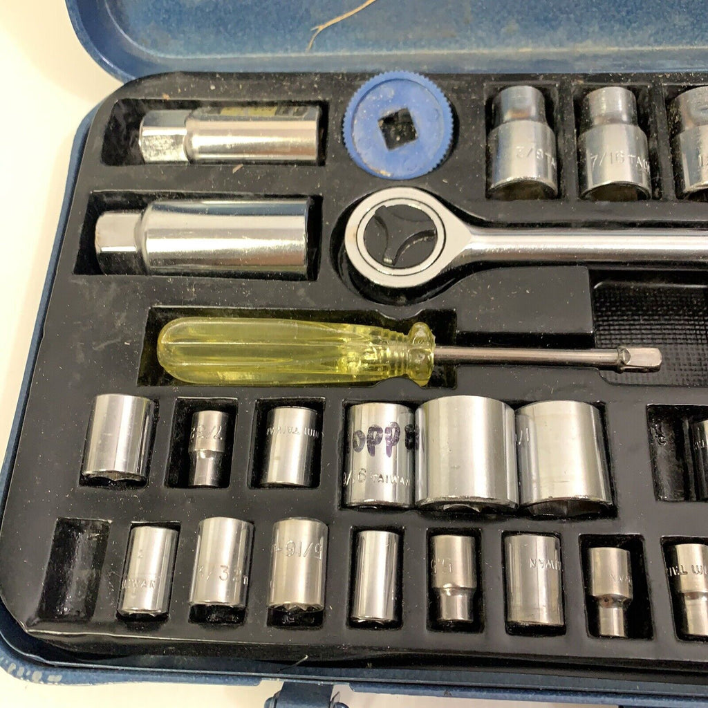 Vintage Master Mechanic 52 PC S.A.E. & Metric Socket Set 3/8, 1/4, 1/2, Drive