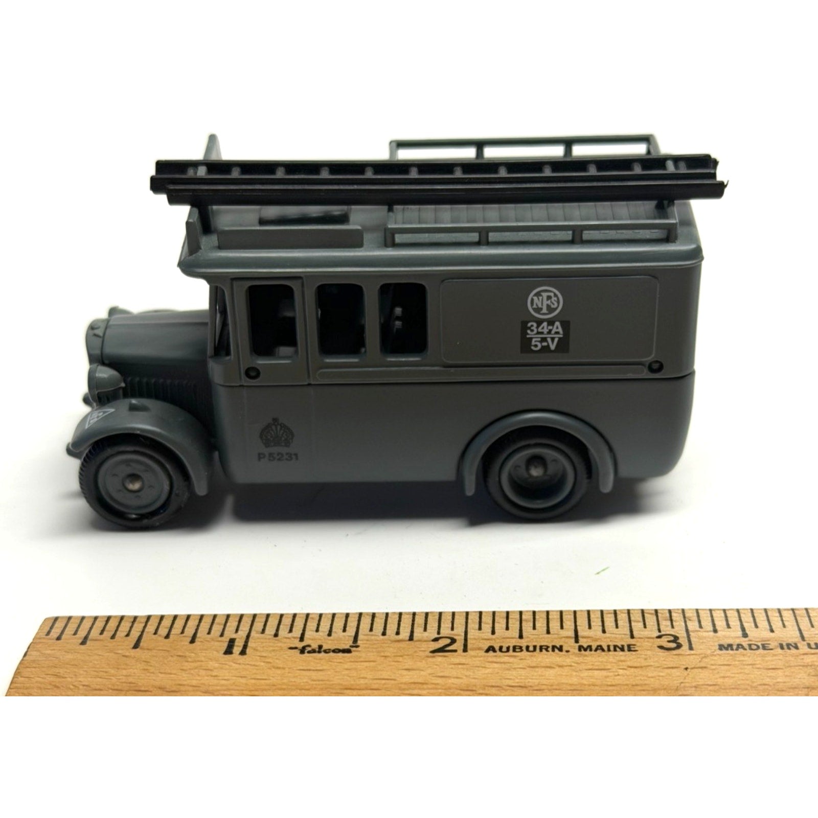 Vintage Lledo "Days Gone" 1932 Dennis Limousine die-cast model