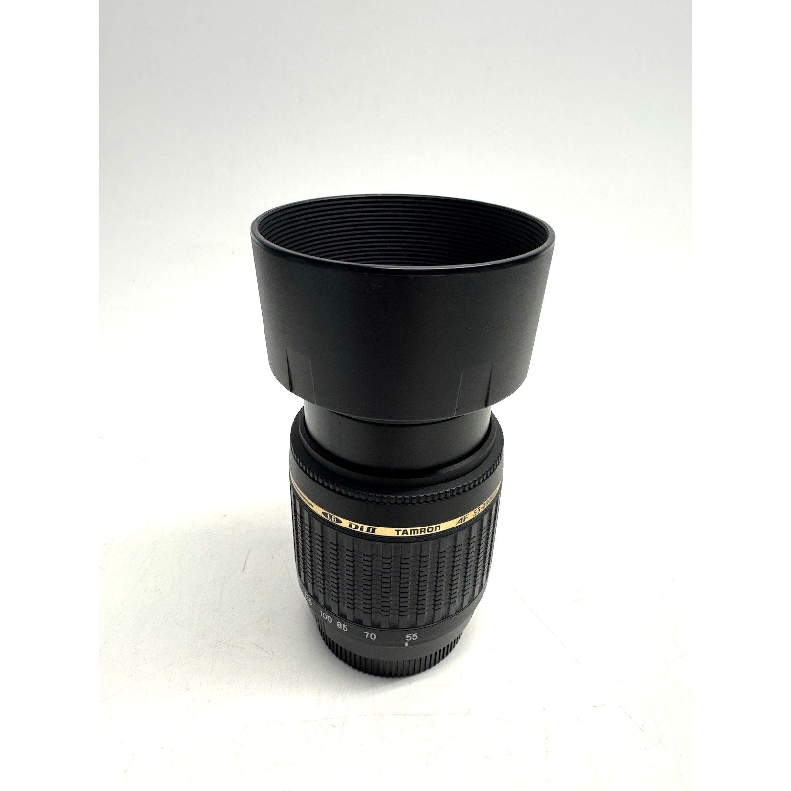 Tamron LD AF Di ll LD Macro 55-200mm f/4.0-5.6 LD Di-II AF SLR Camera Lens Hood