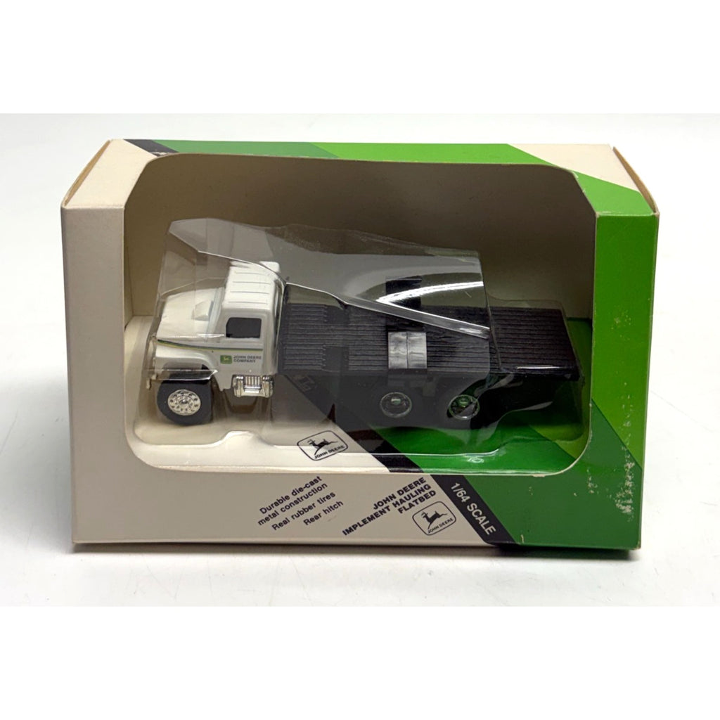 Vintage SEALED ERTL 1/64 Scale John Deere Implement Hauling Flatbed Truck #5542