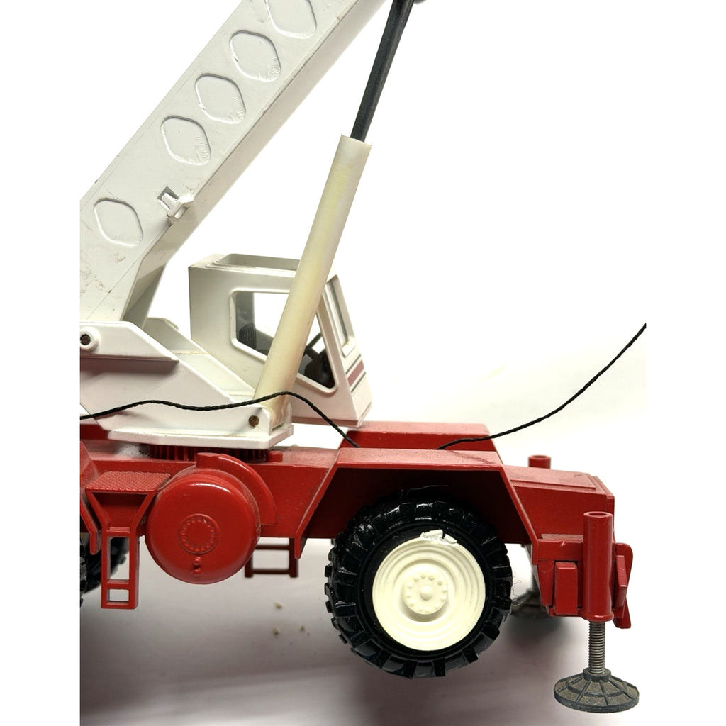 Vintage NZG 1/50 diecast Link-Belt HSP-8060 Rough Terrain Crane #318 GERMANY