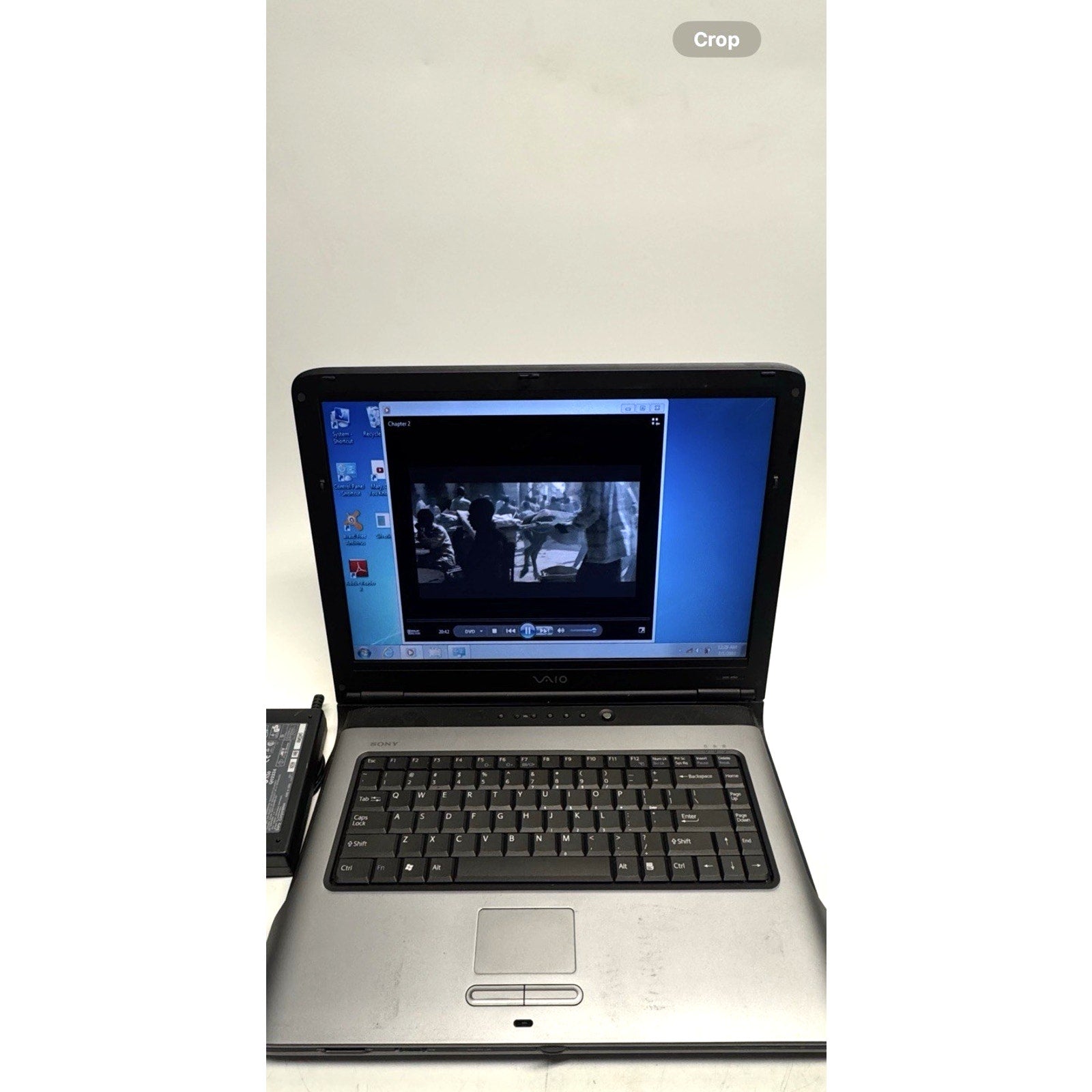 Vintage Sony Vaio PCG-8QEL Pentium Windows 7 DVD 1.25GB RAM 70GB Hard 15"