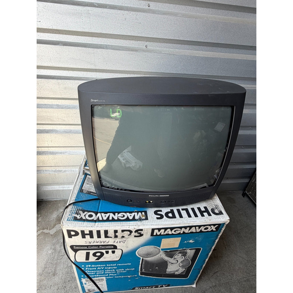 VINTAGE NOS 19" Philips Magnavox PR1920 Retro Gaming CRT TV - W/ Manual