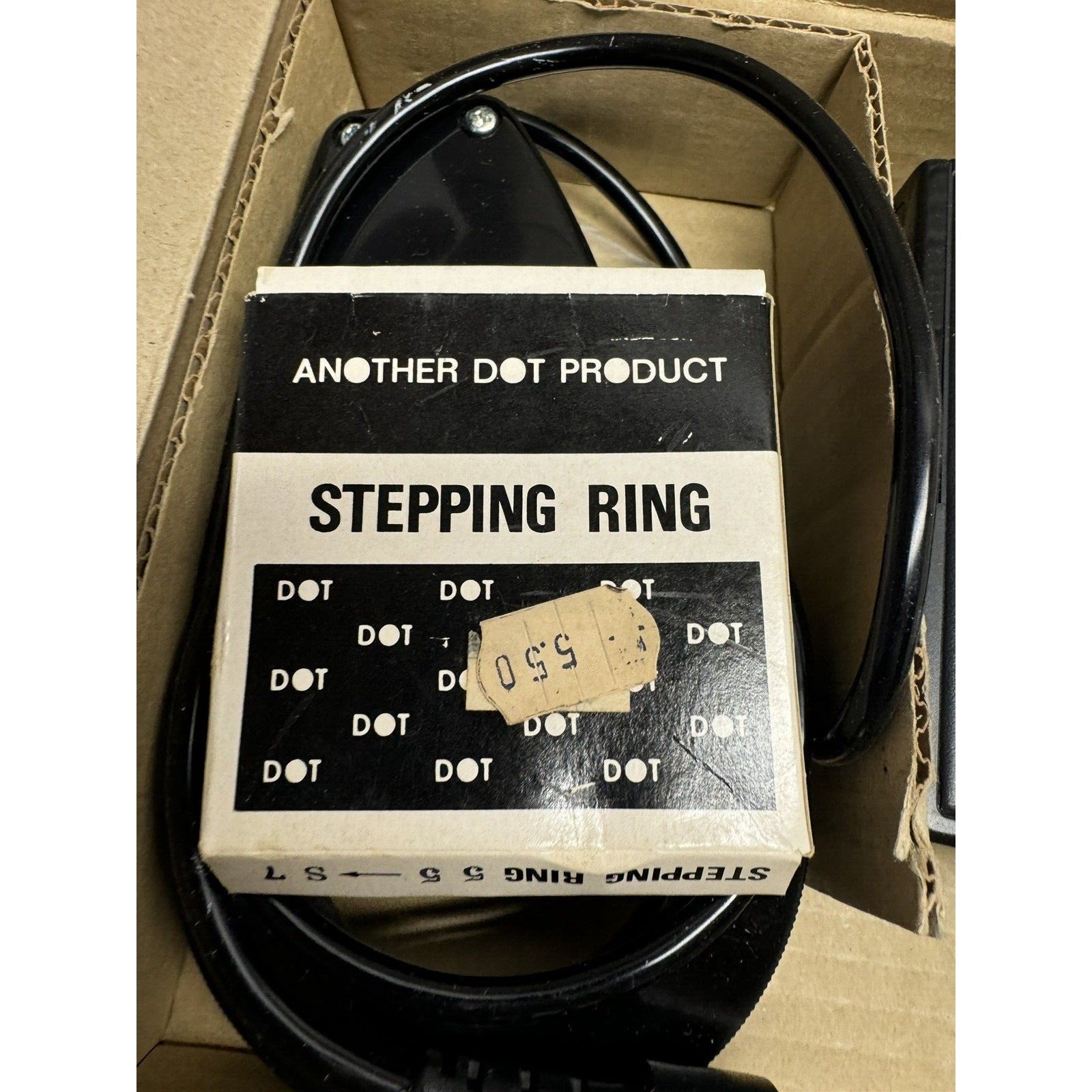 VINTAGE NOS DOI Circle Flash Unit to Fit Any SLR Lenses