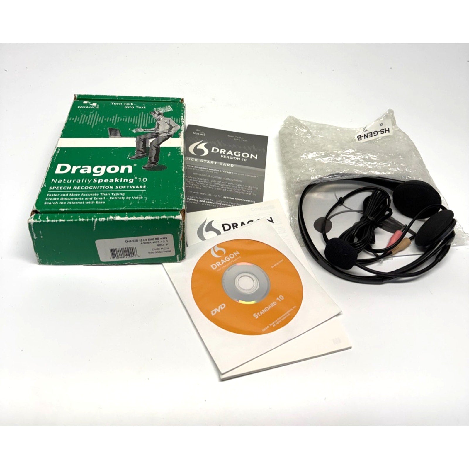 Vintage Nuance Dragon NaturallySpeaking 10 Standard PC Complete CIB New