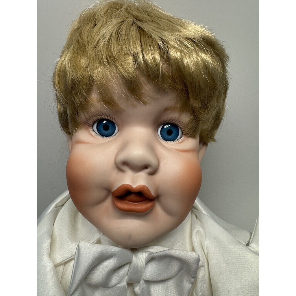 VINTAGE Moments Treasured Doll Porcelain 20" 202/2500 Seating Position