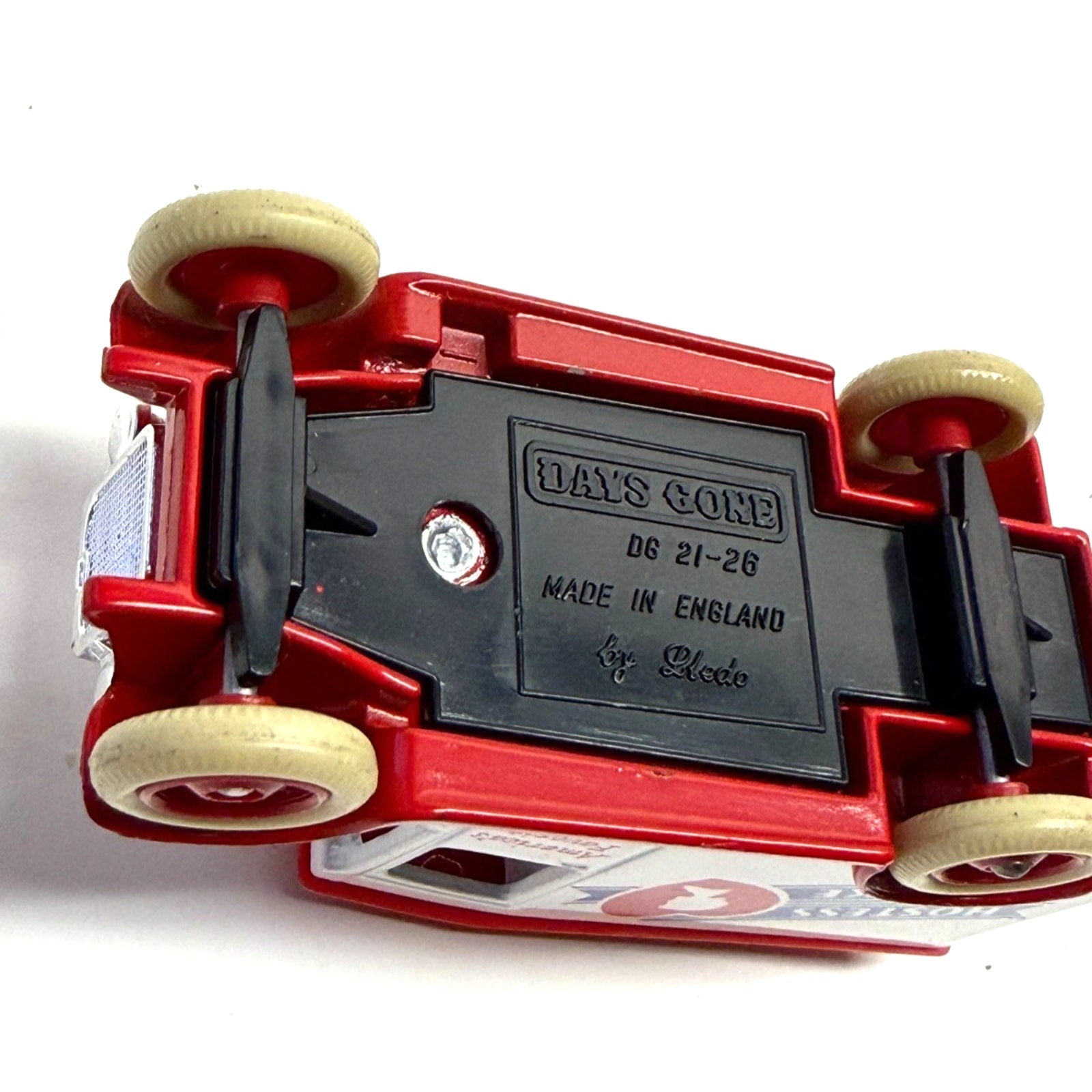 VTG LLEDO - DAYS GONE - 1934 CHEVROLET VAN - HOSTESS CAKES