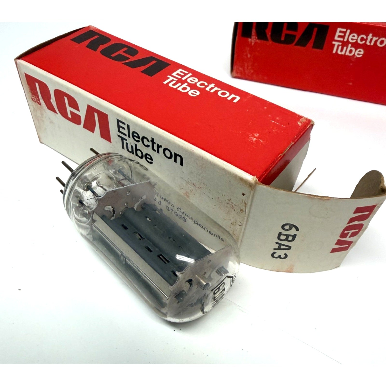 Vintage Lot of 3 RCA Electron Vacuum Tubes NOS 6BH11 6BA3 6BE3 6BZ3 TV Repair
