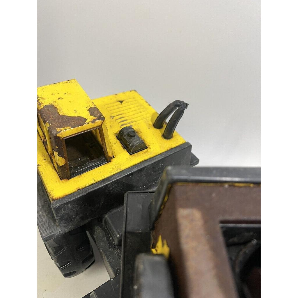 VINTAGE Tonka Mighty Diesel Steel XMB-975 Tire Crane Black Bucket Truck