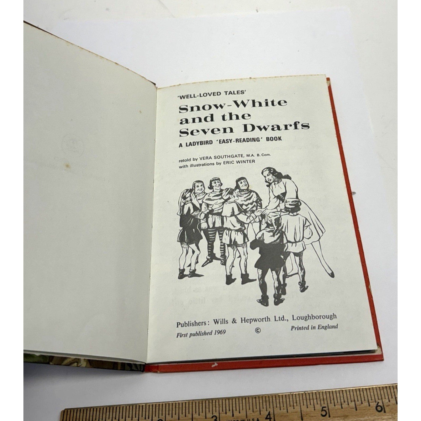 Vintage Ladybird Book – Snow-White & the Seven Dwarfs - 606D