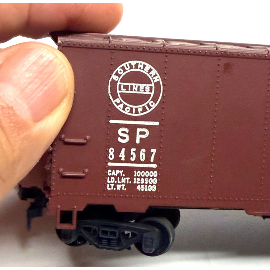 Vintage Ho Scale Southern Pacific Box Car SP 84567
