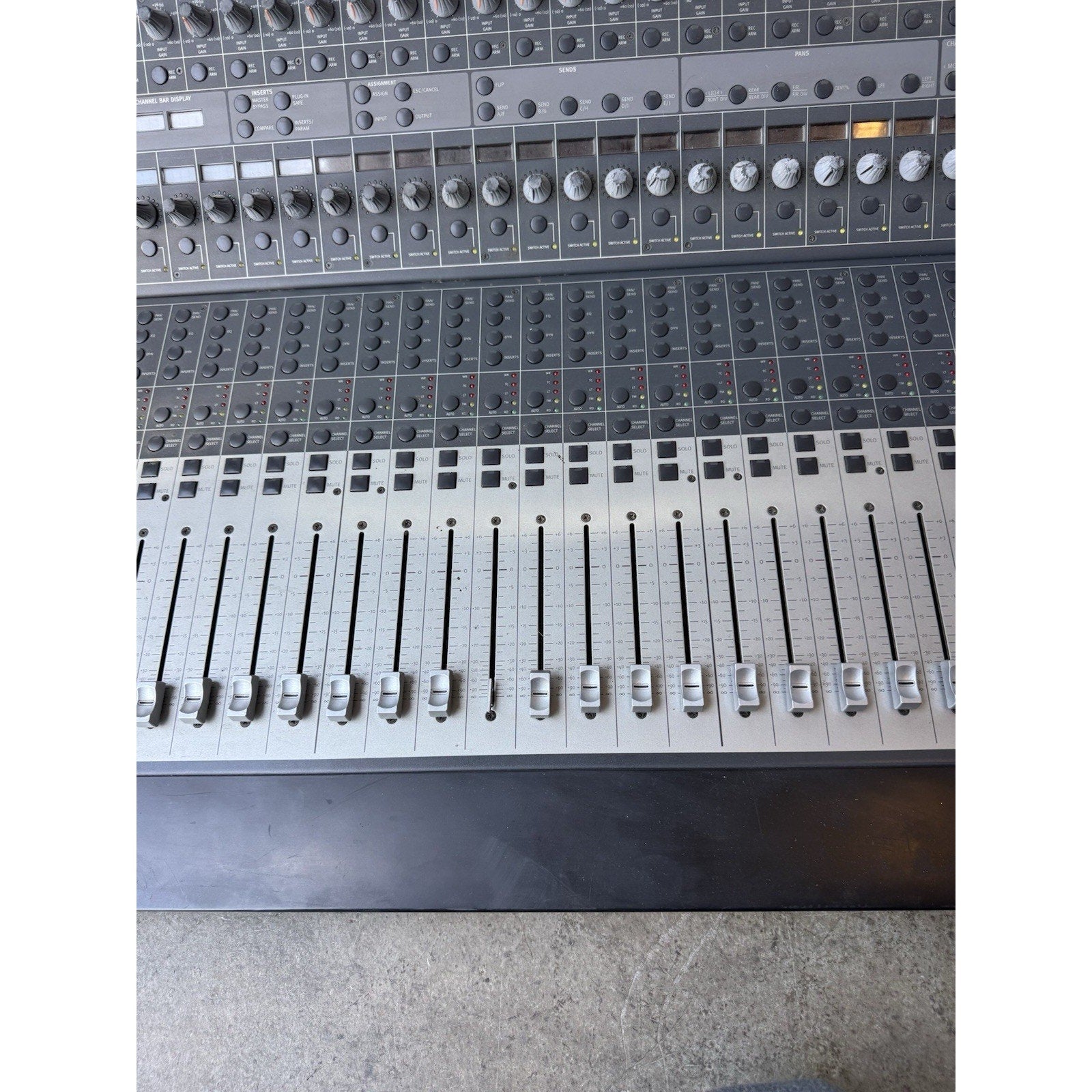 Digidesign Focusrite MC124 Control24 Protools Professional Mixer Console WORKS!