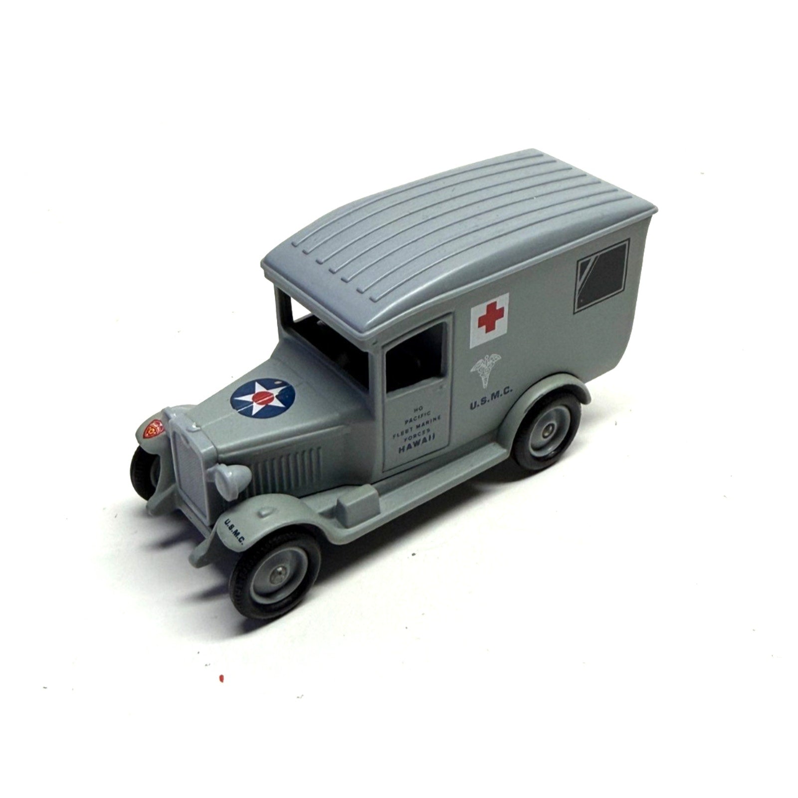 VTG Lledo "Days Gone" die-cast model of a U.S. Marine Corps ambulance
