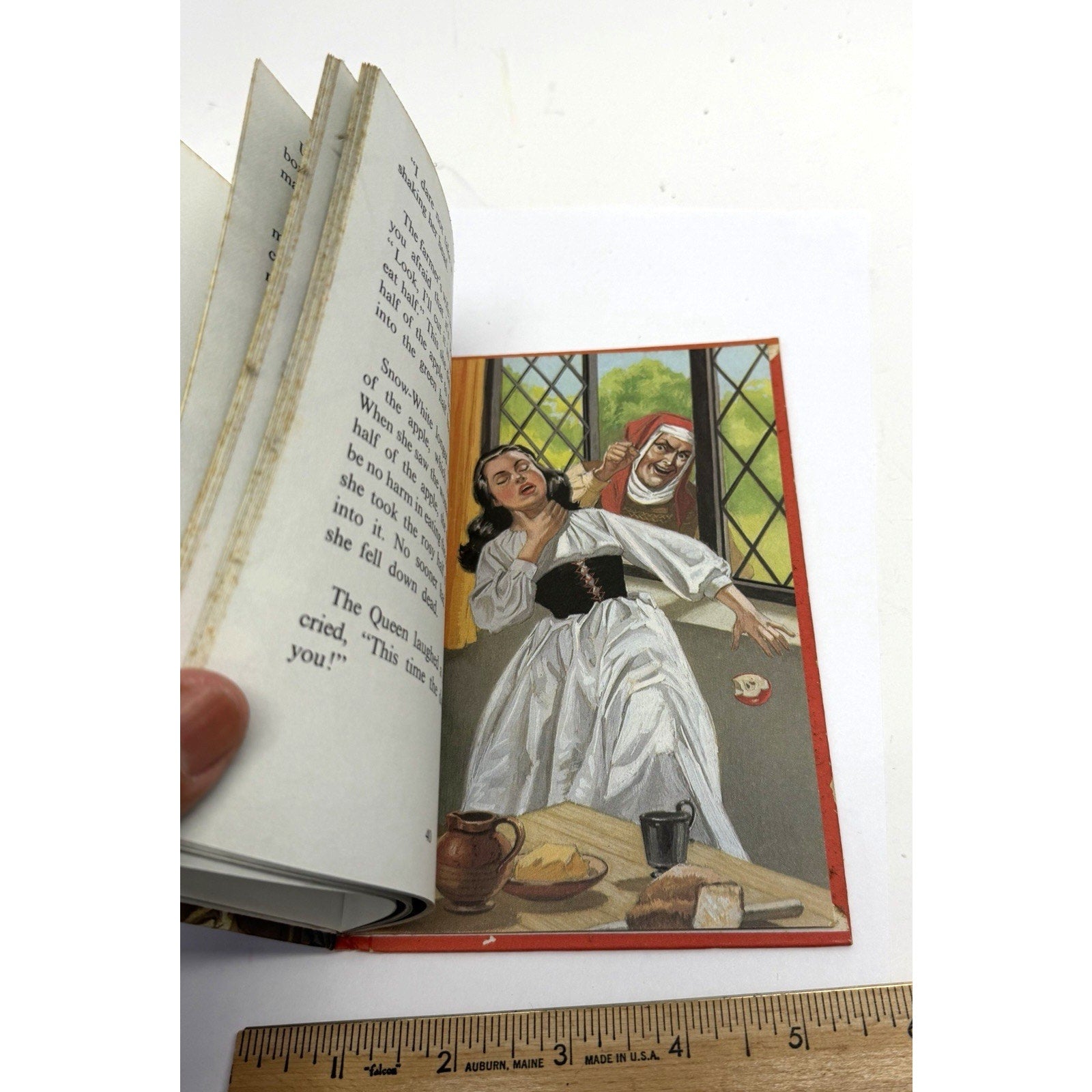 Vintage Ladybird Book – Snow-White & the Seven Dwarfs - 606D