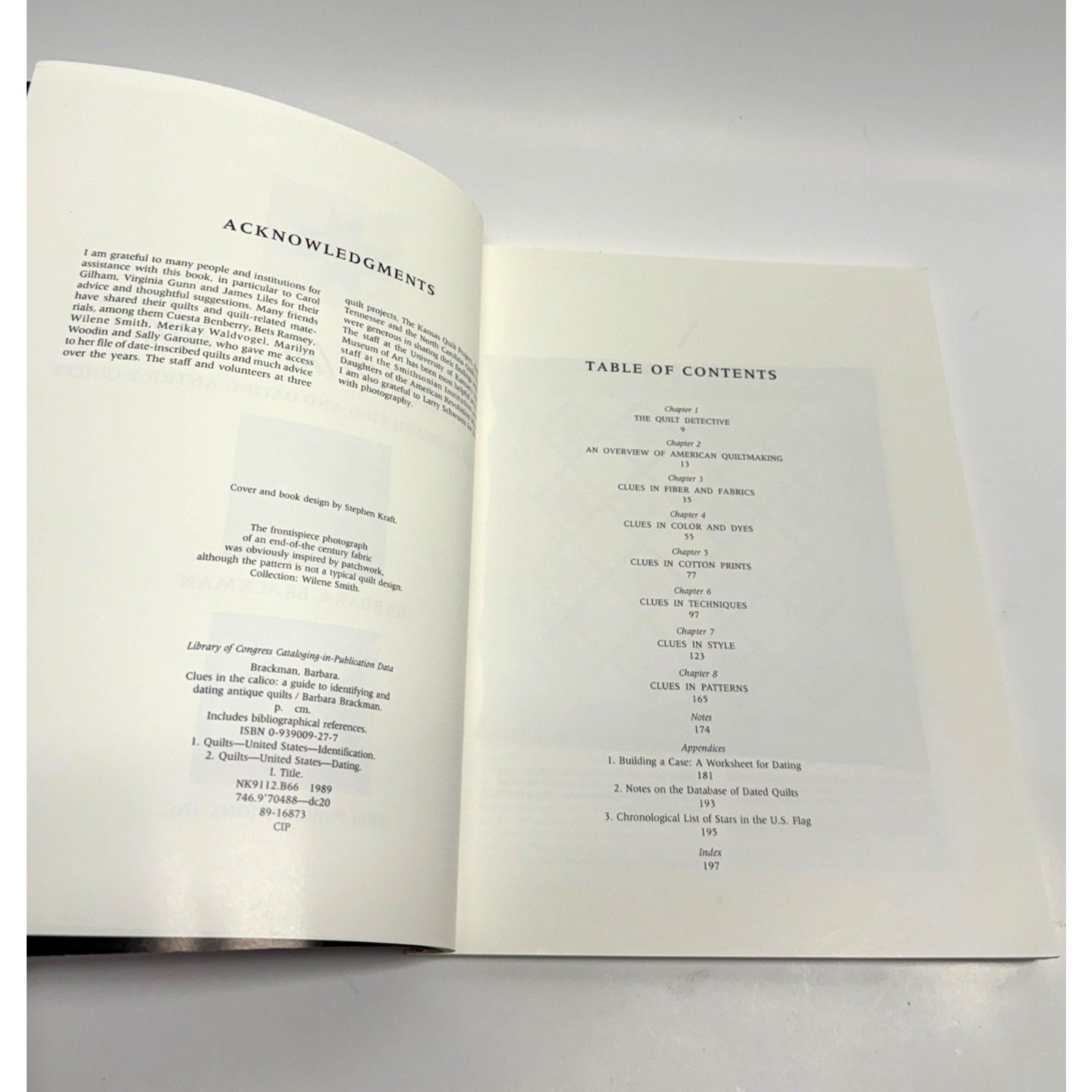 Vintage Clues in the Calico : A Guide to Identifying and Dating Antique Q