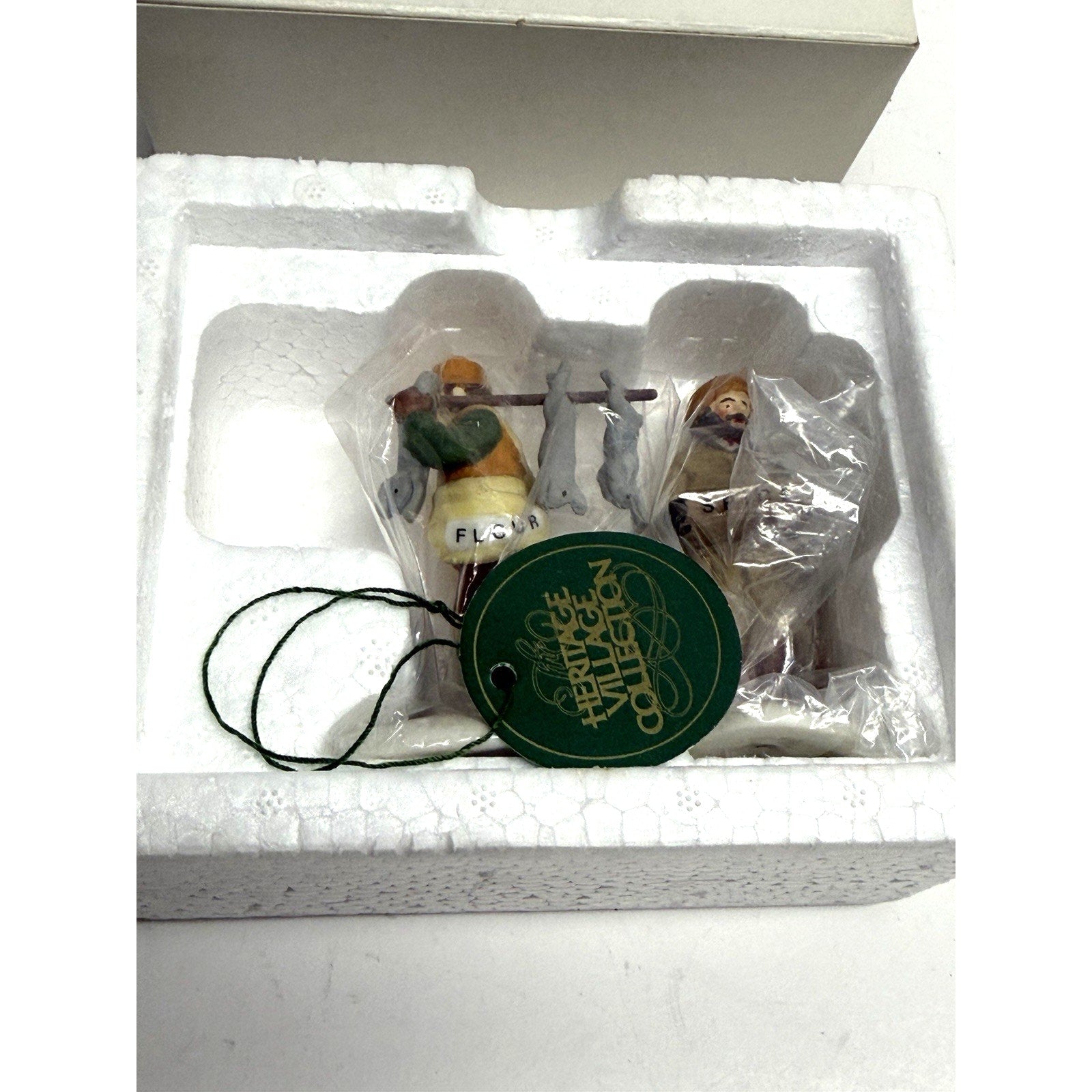VTG New Department 56 Heritage Village "Village Street Peddlers" (item #5804-1)