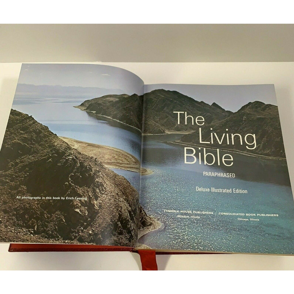 VINTAGE "NEW" The Living Bible Family Edition Paraphrased 1973